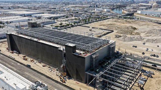 Data Centers Thrive Amid Record Construction and Low Vacancies