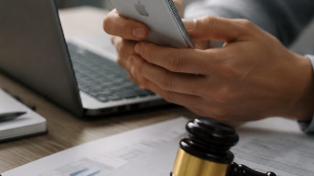 How You Can Benefit from Apple's Potential $4 Billion Legal Settlement