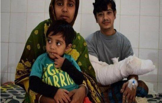 A man in India has a strange disease and the branches are covered with branches. His wife abandoned him after giving birth to two children!_Picture 3